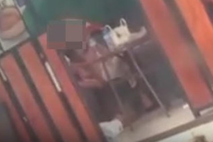 Link Video Sejoli Berbuat Asusila di Halaman Minimarket Bondowoso Secara Terang-Terangan Bikin Warga Resah