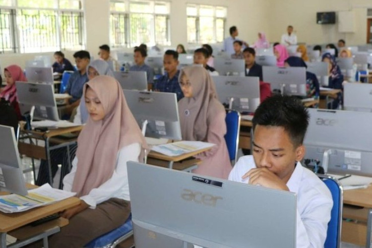 Terciduk! Joki UTBK Unesa Diduga Sindikat Profesional, Ngaku BU Tapi OOTD Mentereng Full Branded