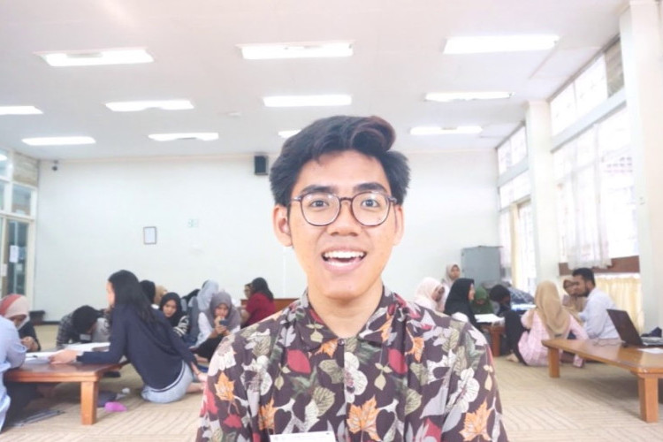 Dokter Ikhsanuddin Qothi Curi Perhatian Usai Podcast di Raditya Dika, Cara Penyampaiannya Bikin Adem!