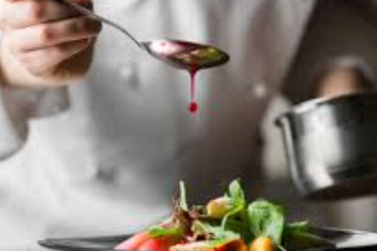 Berapa Gaji Chef di Kapal Pesiar Tahun 2025 Untuk Semua Posisi Lengkap dengan Jenjang Karir Chef