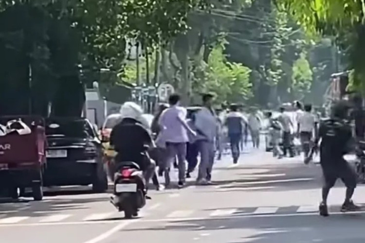 Disdikpora DIY Lakukan Evaluasi Menyeluruh, Usai Tawuran Pelajar di Mandala Krida Jogja Memanas!