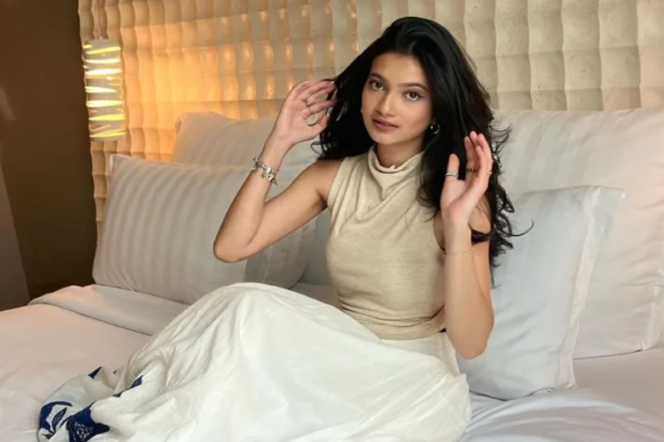 Video Ratu Sofya Menangis Viral di Media Sosial, Ungkap Beban Finansial jadi Sandwich Generation 