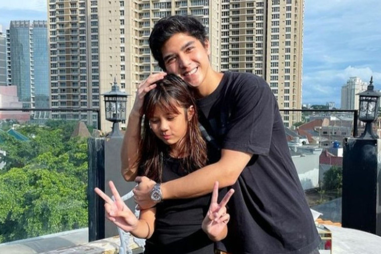 Profil Biodata Safeea Ahmad, Instagram Ramai Diburu Usai Pernyataan Viral Ahmad Dhani!