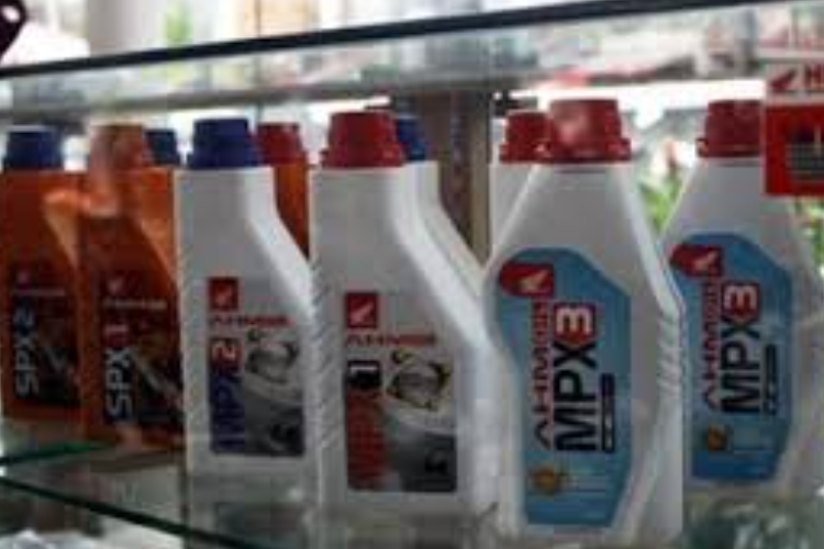 Harga Oli Motor AHM MPX 3 20W-40, Oli Mesin yang Cocok Untuk Motor Bebek dan Matik Lawas