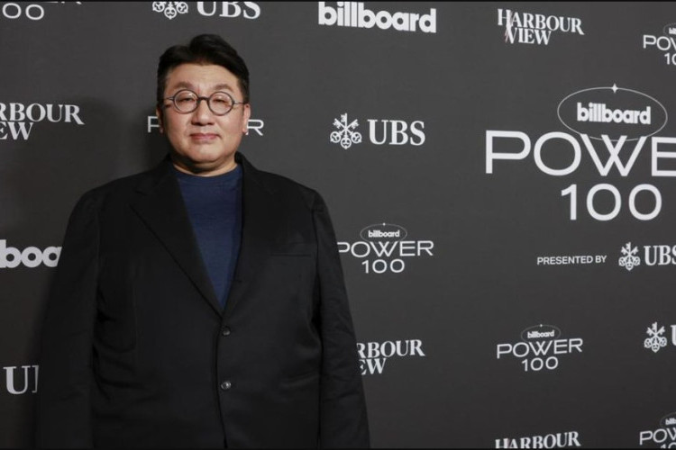 Bos HYBE Bang Si-hyuk Terjerat Kasus Penggelapan Rp 2,2 Triliun, Polisi Rilis Surat Perintah Penangkapan!