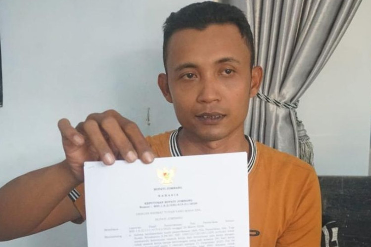 Alasan Pak Guru Yogi Dipecat sebagai PNS oleh SDN Jipurapah 2 Jombang Bikin Warganet Bersimpati 