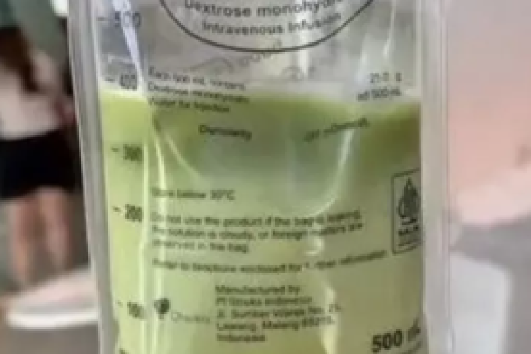 Viral! Fenomena Kafe Pakai Kemasan Infus Bikin Netizen Pro Kontra: Inovasi Unik atau Kebablasan?