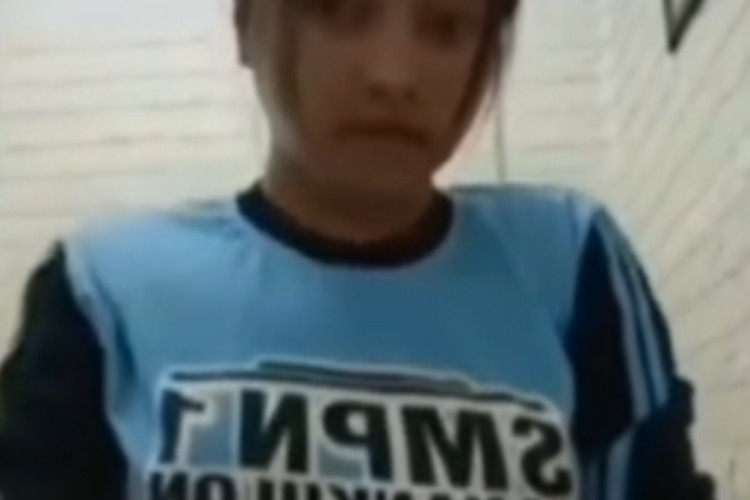 Link Video Viral SMPN 1 Sanankulon 4 Menit Full Baju Olahraga Biru, Bikin Netizen Gempar, Tonton Sekarang!