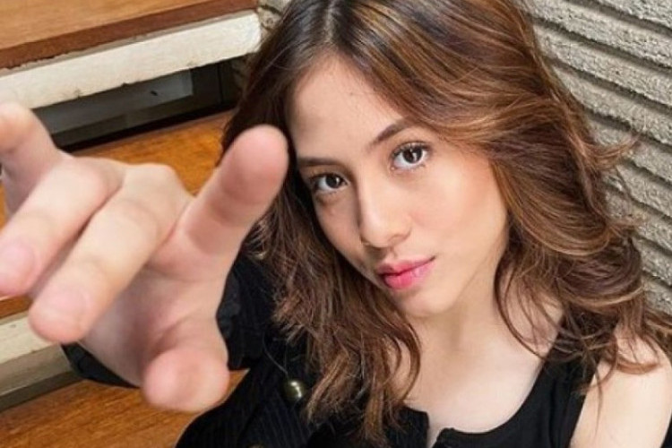 Geger! Adhisty Zara Digosipkan Hamil di Luar Nikah Usai Postingannya Viral di Threads