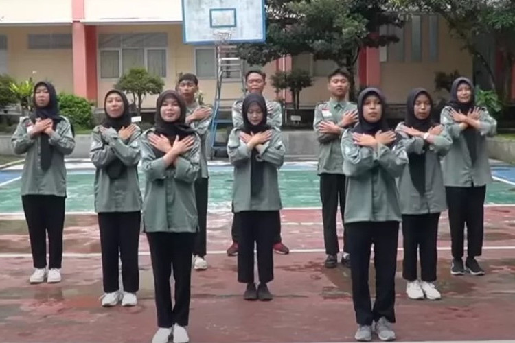 10 Yel-Yel MPLS SMP & SMA Paling Kreatif dan Seru, Buat Tim Kamu Makin Kompak!