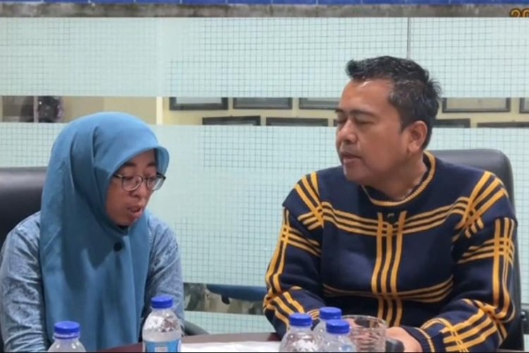 Mengeluh Jarak Sekolah Jauh, Guru Nur Aini Diberhentikan sebagai ASN Tuai Simpati!