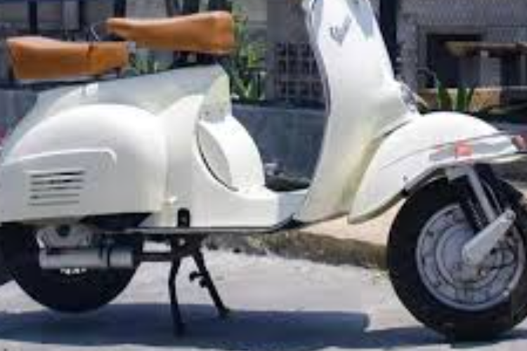 Modifikasi Vespa Klasik Jadul Jadi Makin Modern dan Gaya Racing Namun Tetap Retro Abis