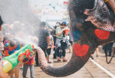 Apa Itu Festival Songkran? Kemeriahan Tahun Baru Thailand yang Ditandai dengan Perang Air di Jalanan