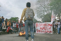 Ricuh! Demo di Samarinda Kaltim Protes Gubernur Rudy Mas'ud Evaluasi Kinerja Pemerintah Bukan Pamer Harta
